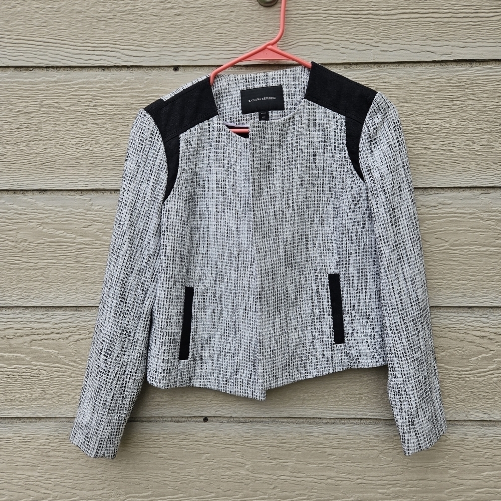 Banana Republic Tweed Framed Jacket open front blazer black white 6P petite
